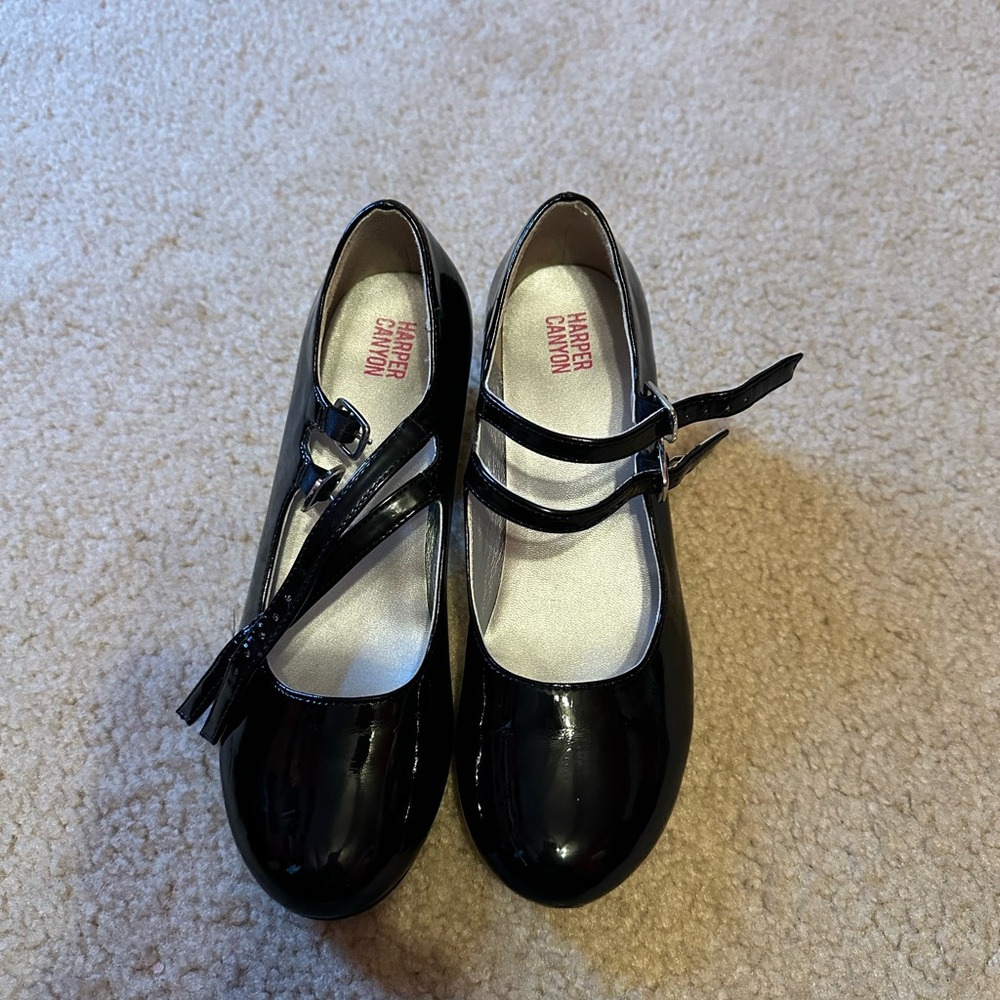 Harper Canyon Black Kids Shoes